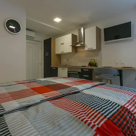 Domino Apartment Dramalj